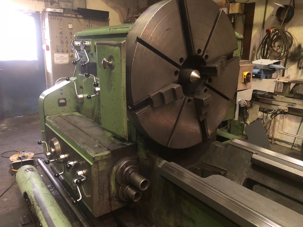 Conventional lathe Ryazan 1658