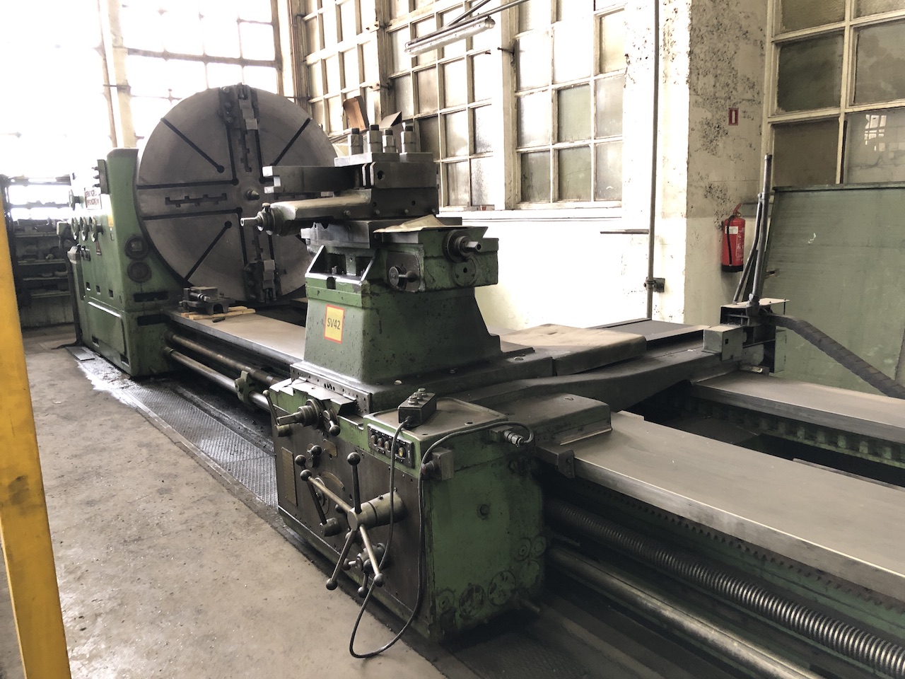 Heavy duty roll lathe MFD Ø2000