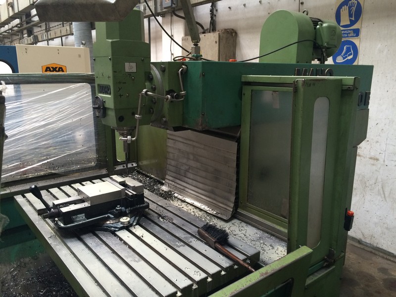 Milling (Tool room)  Machine MAHO MH 800 E CNC
