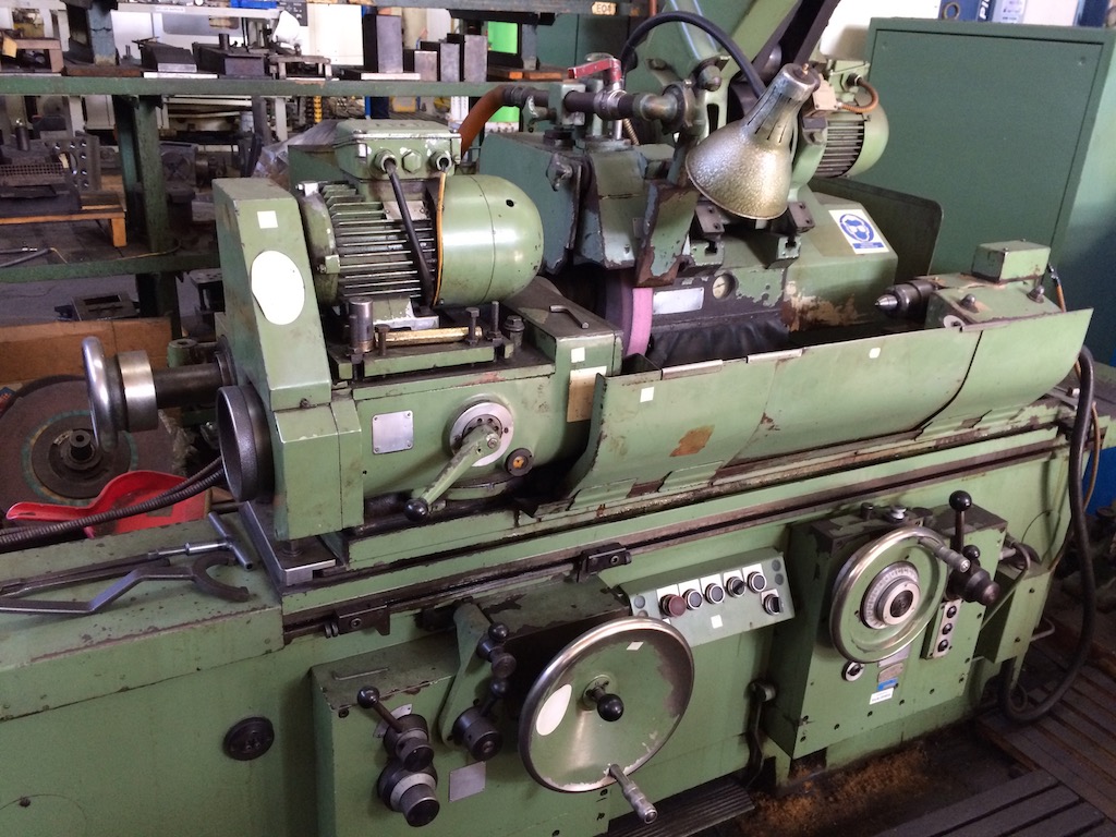 Cylindrical (universal) grinder Kikinda C12U - 700