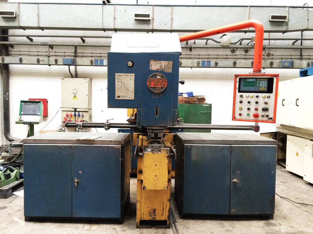 Punching and perforating KPS 300