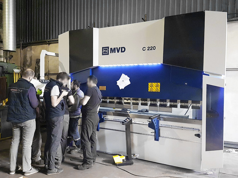 Apkant preša MVD Inan ibend C serija 220 tona x 3100 mm